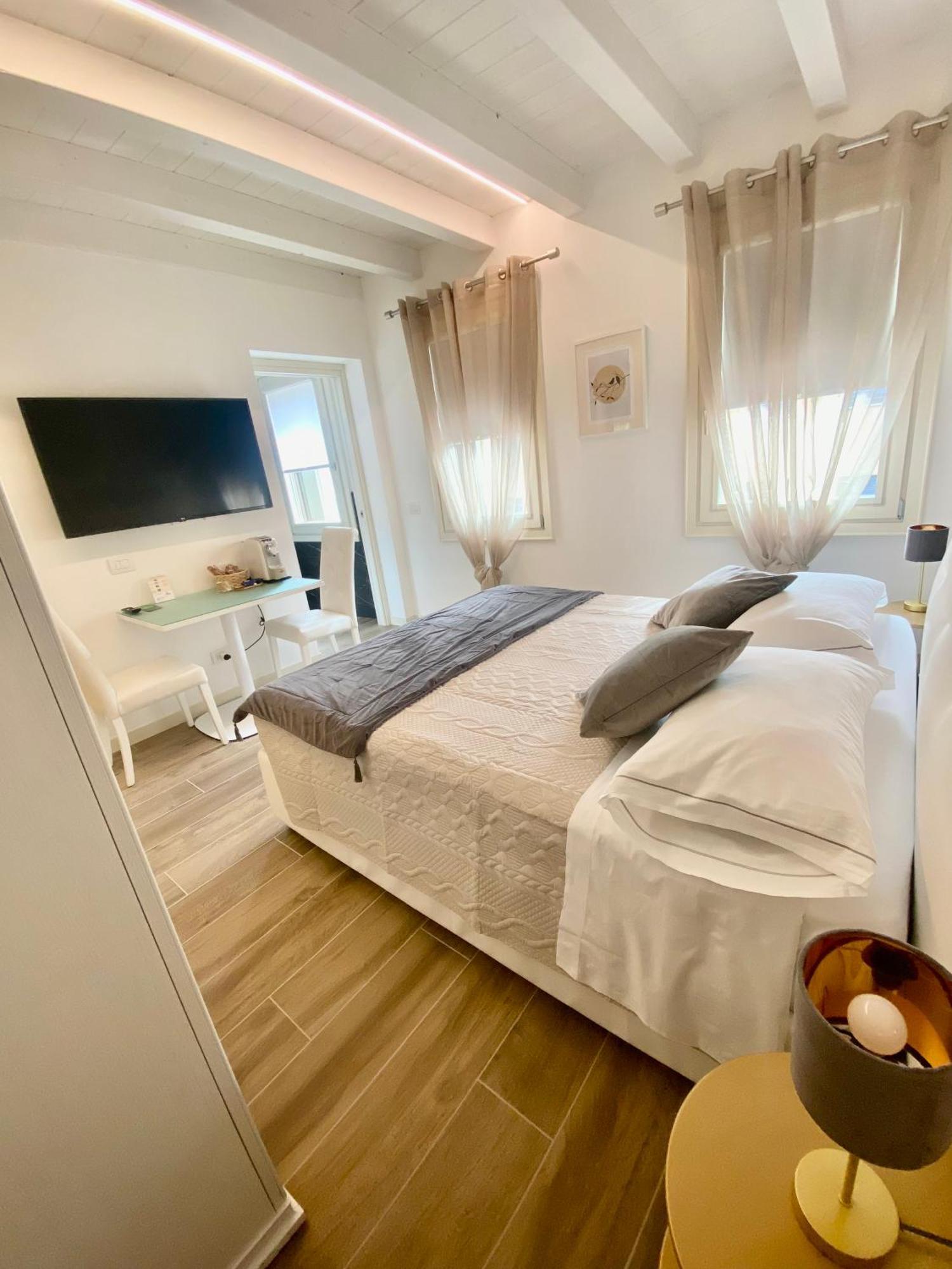 Star Soave Rooms - Locazione Turistica Ngoại thất bức ảnh